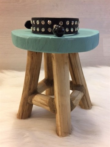 Halsband Kyra Black 1