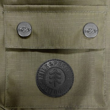 Milk and Pepper Regenjas Edgar Khaki Details