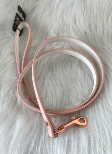 Milk and Pepper Safira Rose Riem Details