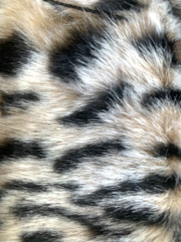 Milk & Pepper Karma Nekwarmer Snowleopard Fur