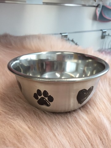 Trixie Voerbak Pootje 2